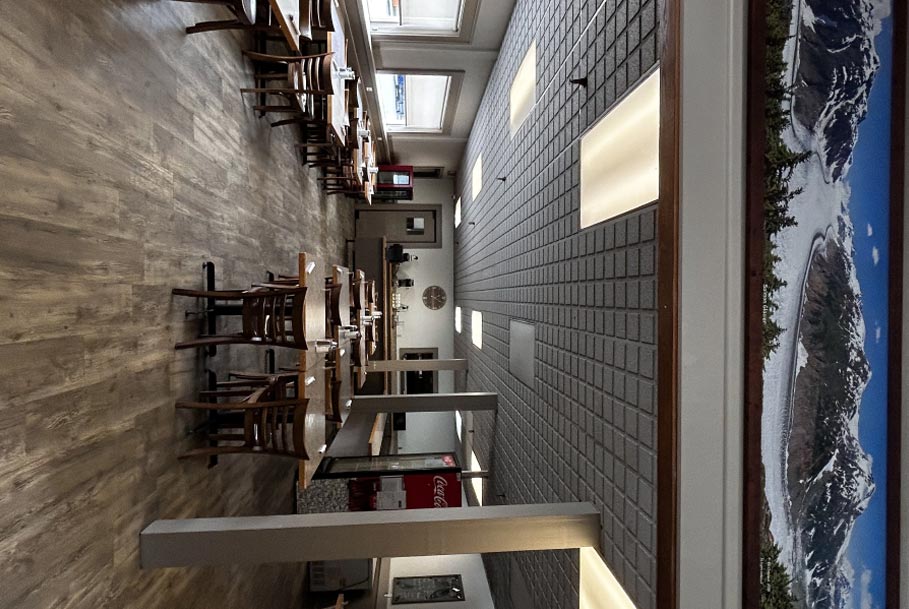  Kings Table Dining Room