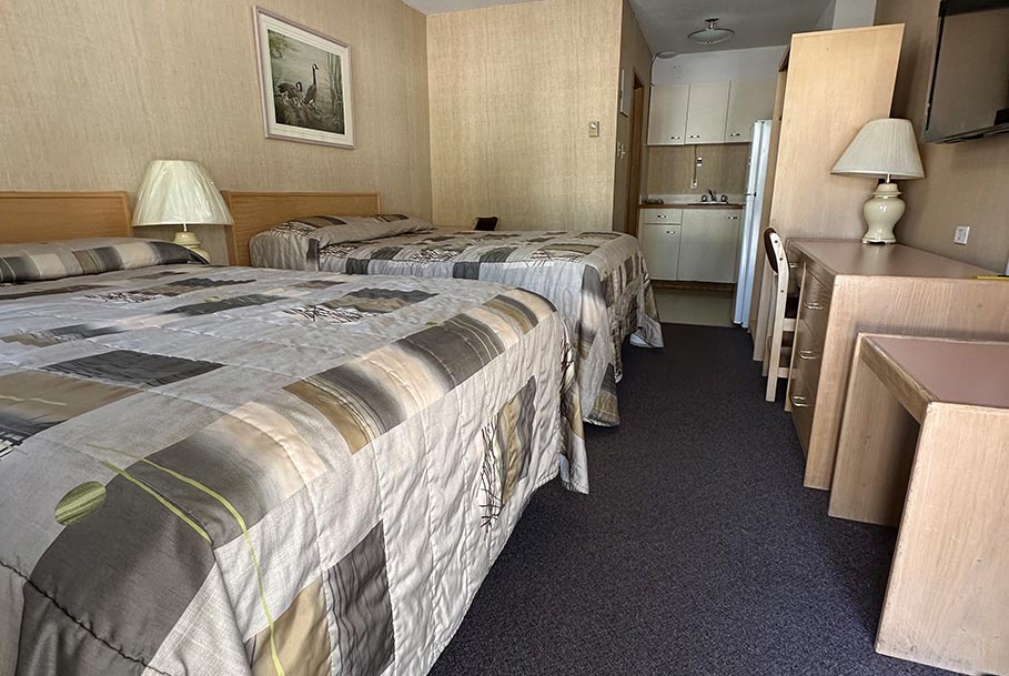 Two Double Beds with Kitchenette